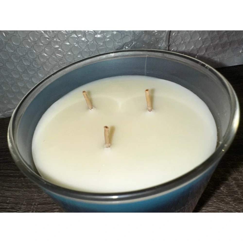 Bath and body works‎ tropical island bliss candle - Picture 3 of 3
